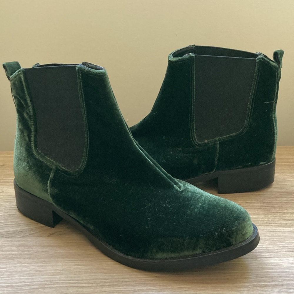 Miista velvet green booties elastic gussets 39 Spain